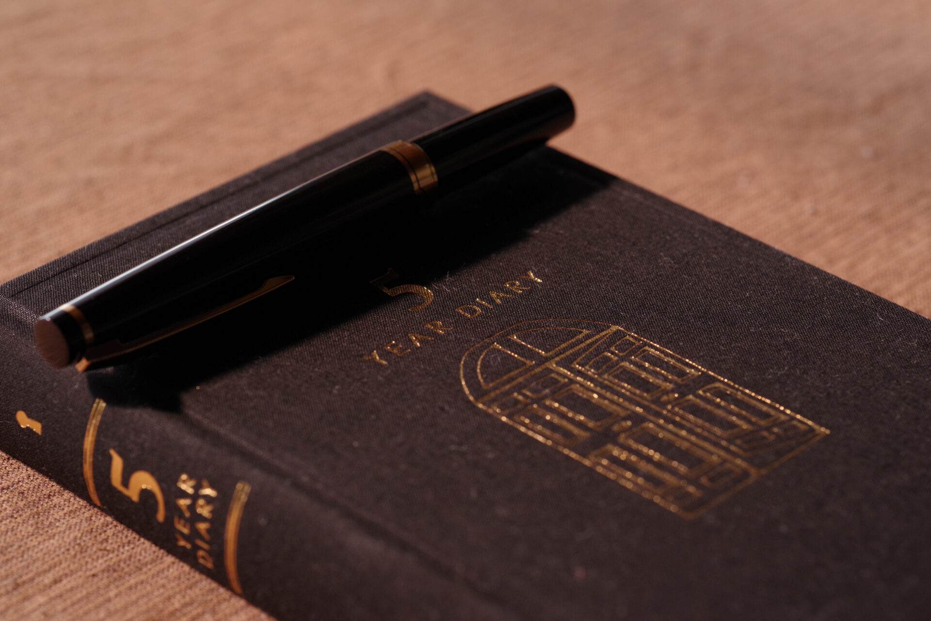 5年日記と万年筆